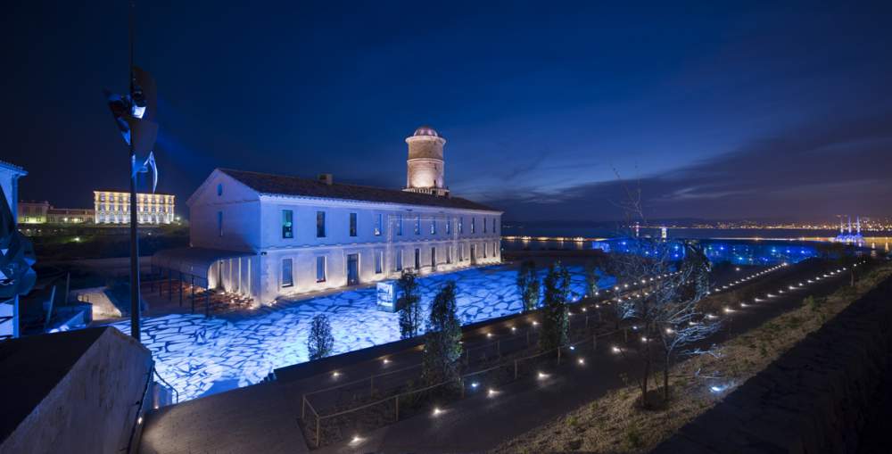 Fort Saint-Jean à Marseille pour Citeos - Conception lumière L'Agence Lumière