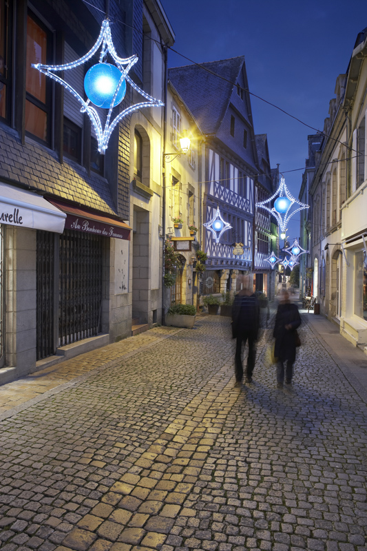 Eclairages festifs ville de Quimper, illuminations, nuit