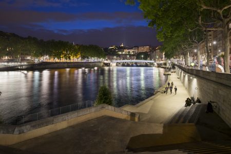 Quais de Saône à Lyon by night