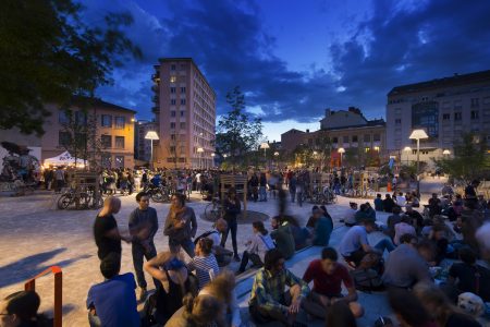 Lyon by night, Place Mazagran