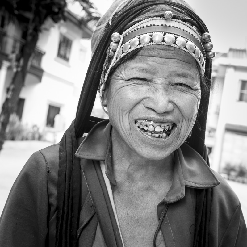 Femme Akha à Louang Namtha