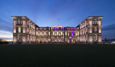 Mise en lumière du Pharo à Marseille by night