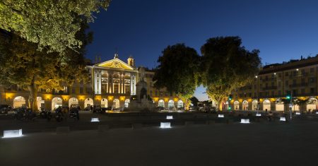 Place Garibaldi à Nice by night
