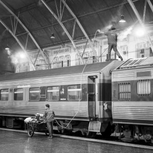 On the rail tracks, Bangkok station, Thaïland