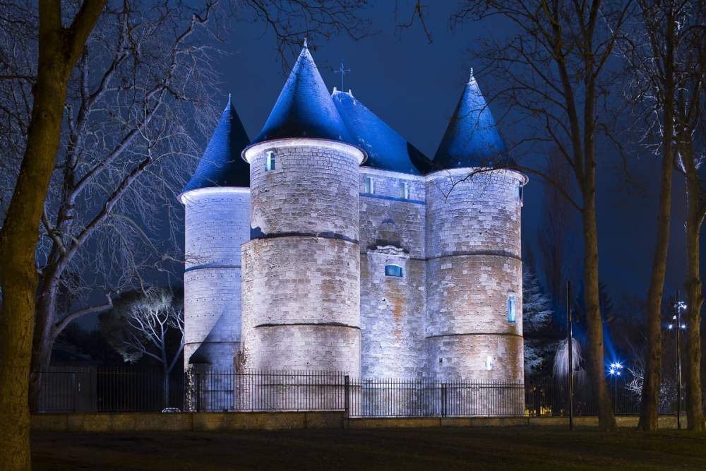 Mise en lumière des Tourelles et du Vieux Moulin de Vernon (27)