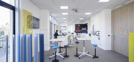 Village de l’innovation by CA sur le campus du Crédit Agricole pour Philips Lighting